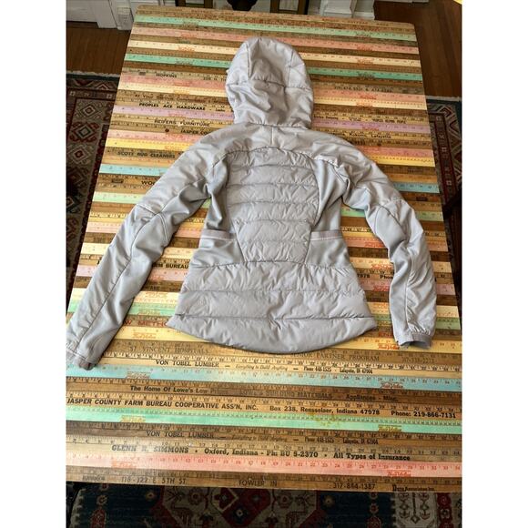 Lululemon Down for it All Puffer Hooded Jacket Womens Size 6 Two Tone Gray S - Picture 16 of 16